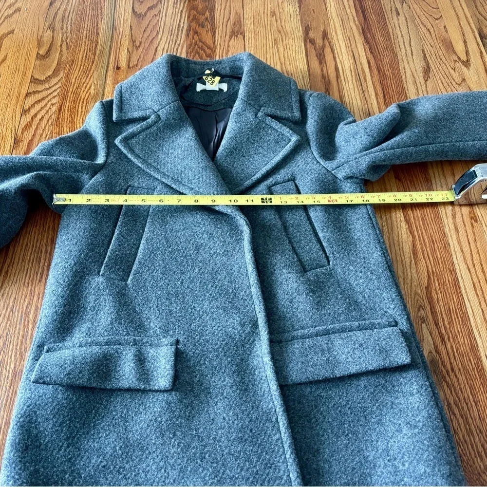 H&M Women’s Double Breasted Gray Pea Coat - Size 0 - EUC